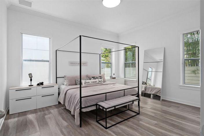 Image No.14-4 Bed House for sale