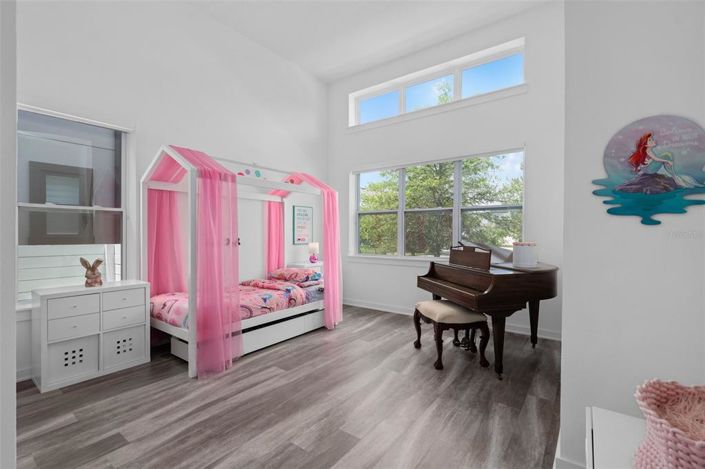 Image No.23-4 Bed House for sale