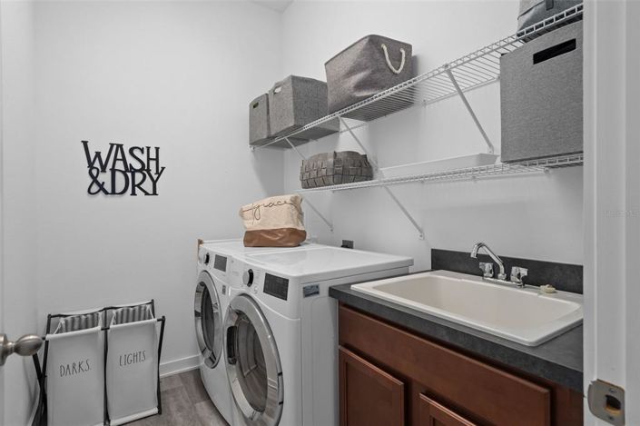 Image No.28-4 Bed House for sale