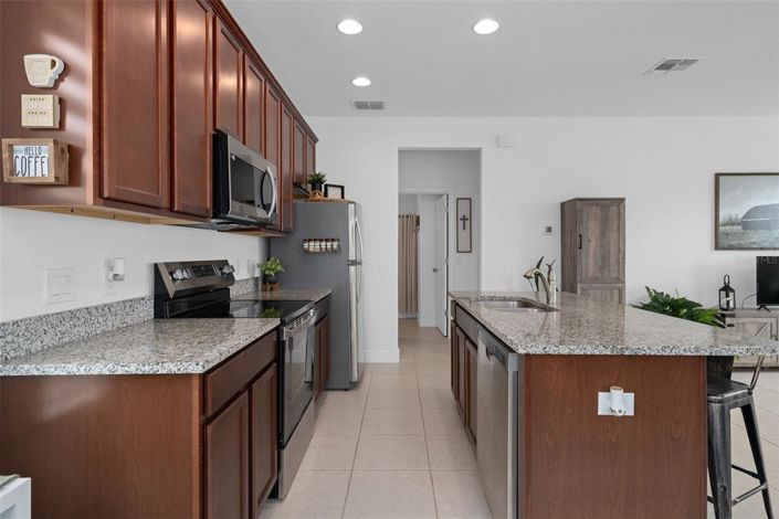 Image No.37-4 Bed House for sale