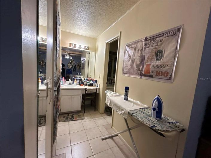 Image No.11-4 Bed House for sale