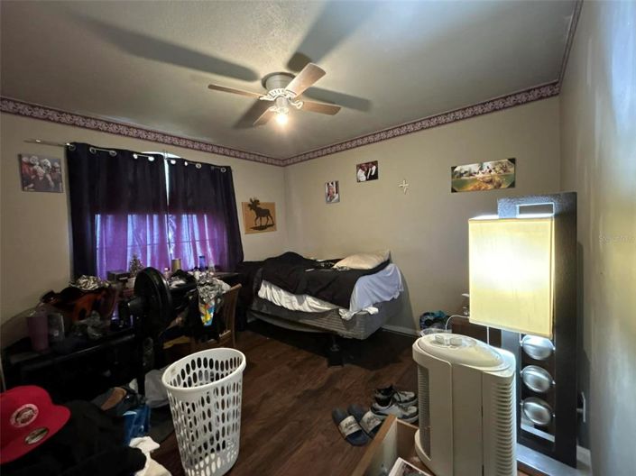 Image No.12-4 Bed House for sale