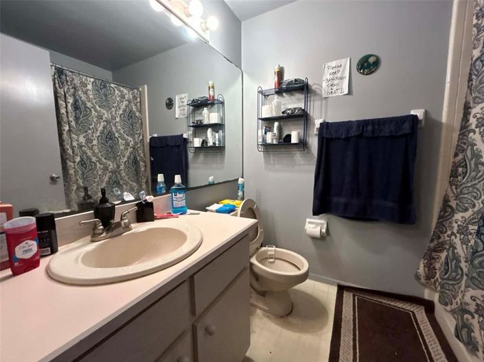 Image No.10-4 Bed House for sale