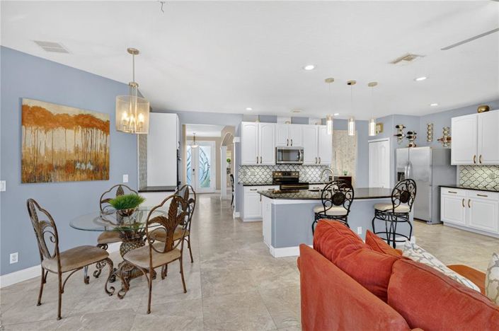 Image No.10-4 Bed House for sale