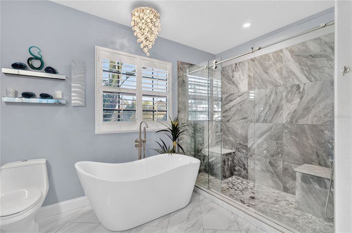 Image No.15-4 Bed House for sale