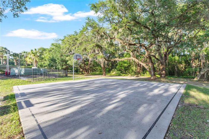 Image No.28-4 Bed House for sale