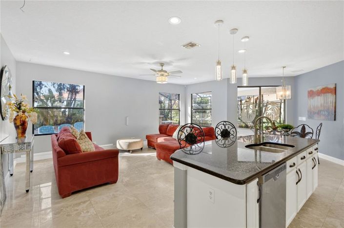 Image No.8-4 Bed House for sale