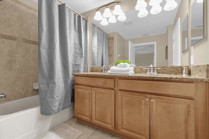 Image No.23-4 Bed Townhouse for sale