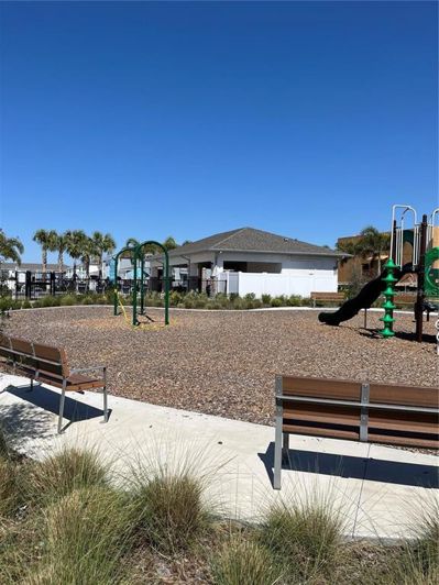 Image No.21-3 Bed Townhouse for sale