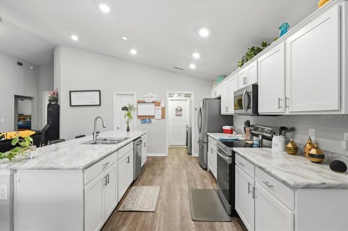 Image No.12-4 Bed House for sale