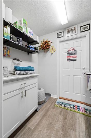 Image No.30-4 Bed House for sale