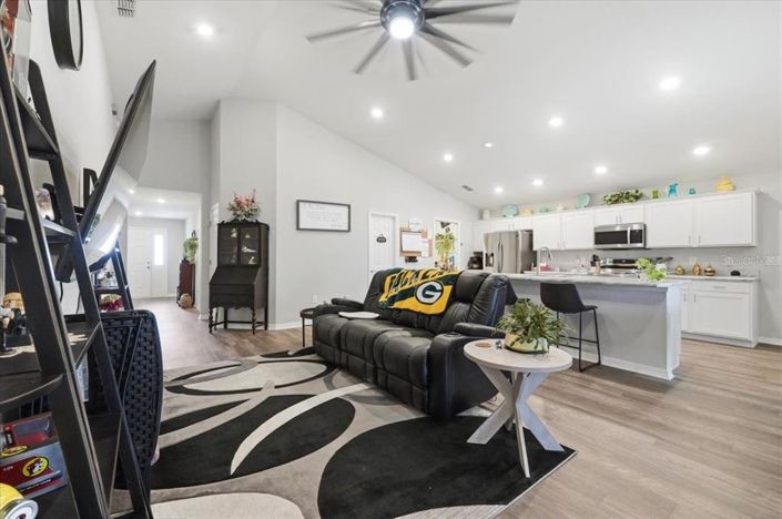 Image No.7-4 Bed House for sale