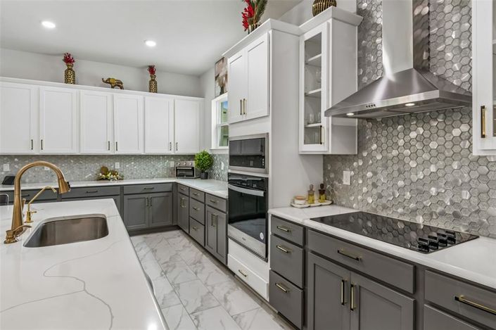 Image No.11-6 Bed House for sale