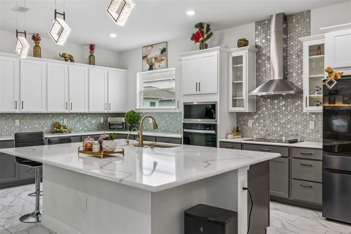 Image No.17-6 Bed House for sale