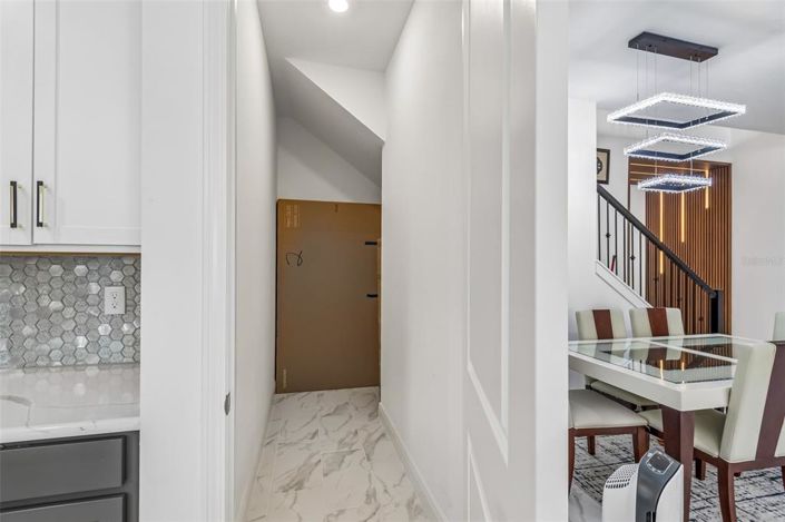 Image No.19-6 Bed House for sale