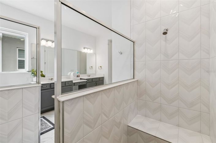 Image No.25-6 Bed House for sale