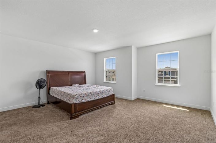 Image No.42-6 Bed House for sale