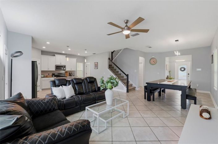 Image No.11-3 Bed House for sale