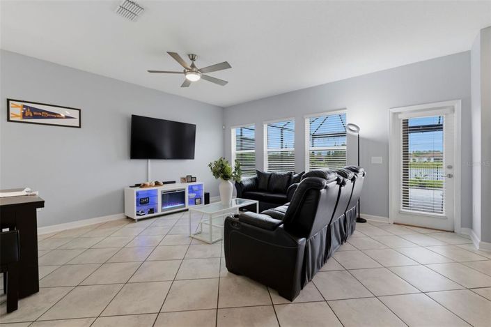 Image No.13-3 Bed House for sale