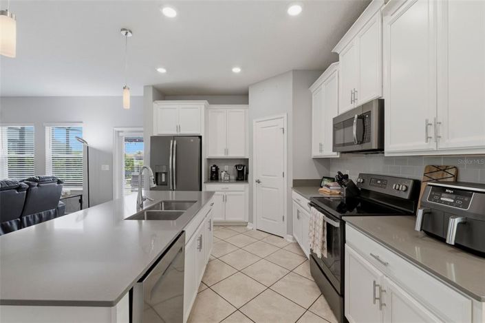 Image No.16-3 Bed House for sale