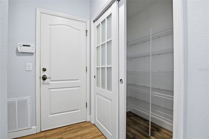 Image No.10-4 Bed House for sale