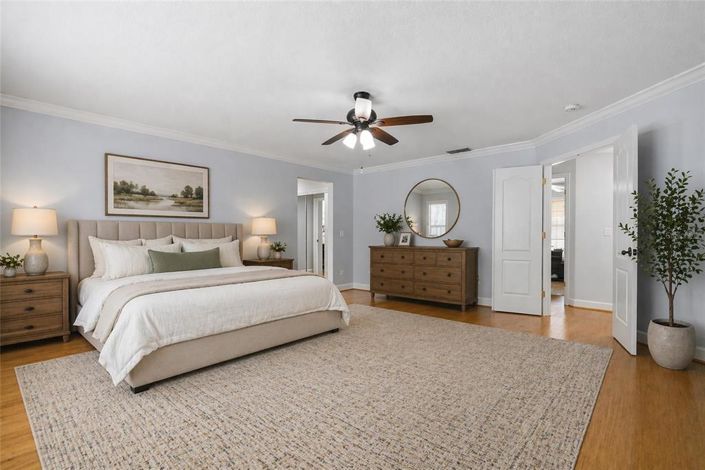 Image No.24-4 Bed House for sale