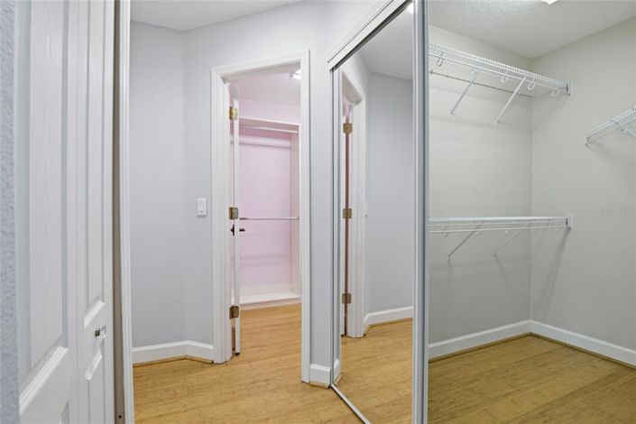 Image No.25-4 Bed House for sale