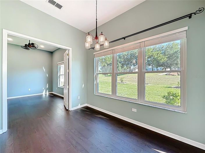 Image No.17-3 Bed House for sale