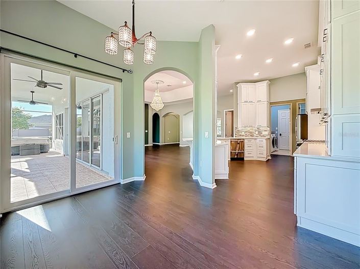 Image No.19-3 Bed House for sale