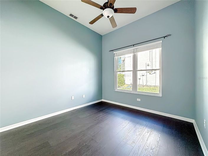 Image No.30-3 Bed House for sale