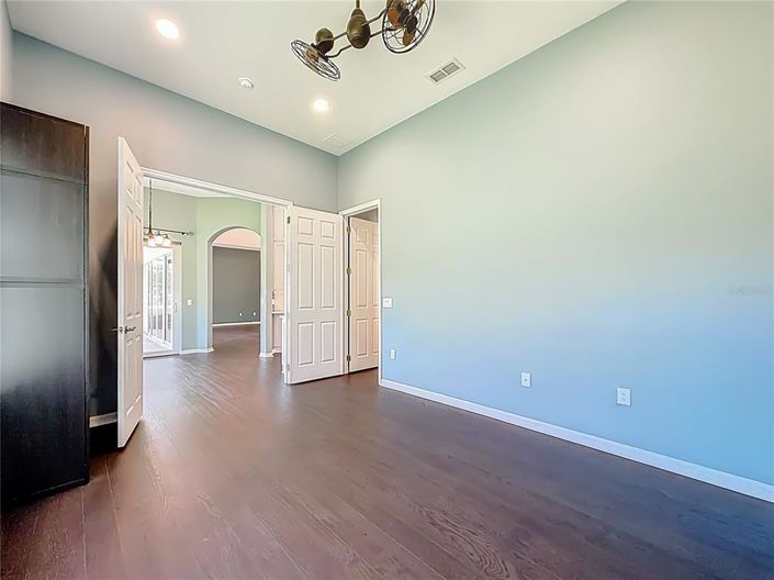 Image No.41-3 Bed House for sale