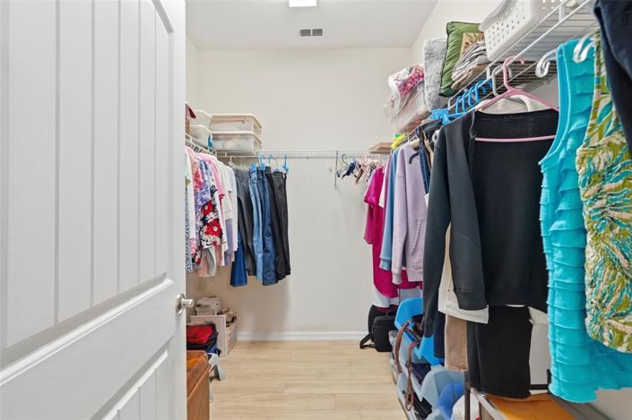 Image No.27-4 Bed House for sale