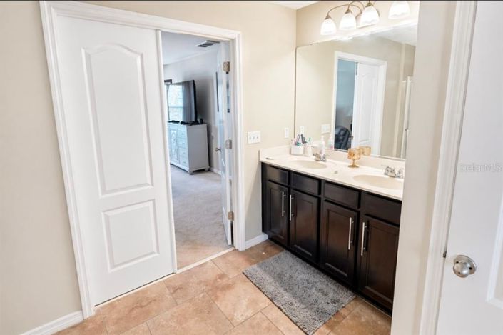 Image No.12-4 Bed House for sale