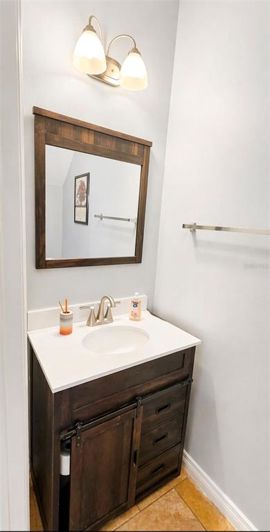 Image No.9-4 Bed House for sale