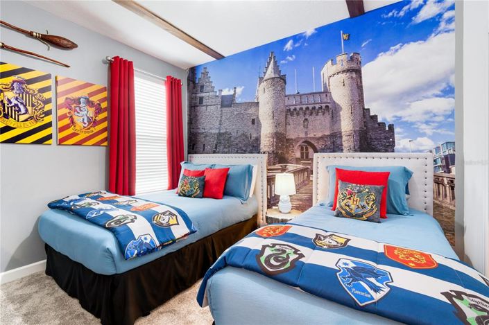 Image No.24-6 Bed House for sale