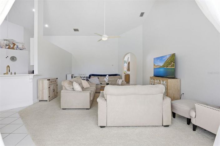 Image No.17-4 Bed House for sale