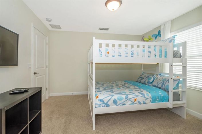 Image No.12-5 Bed Townhouse for sale