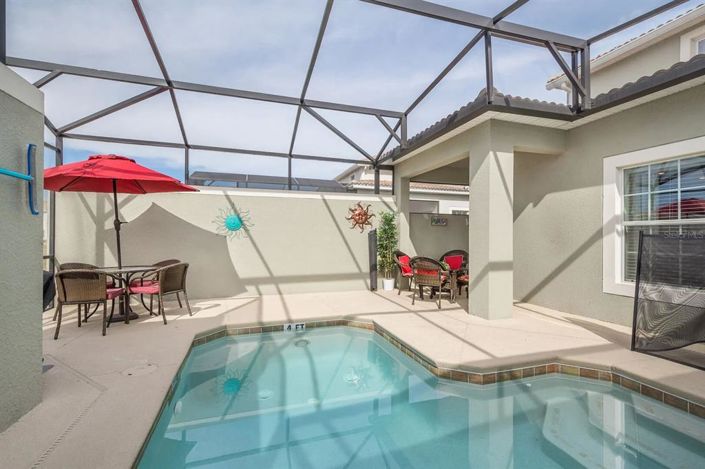 Image No.2-5 Bed Townhouse for sale