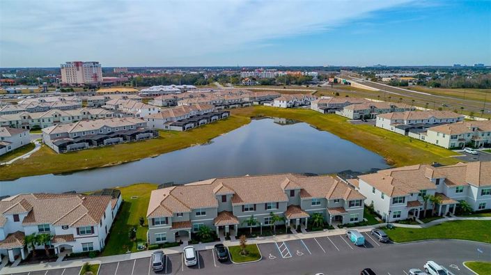 Image No.27-5 Bed Townhouse for sale