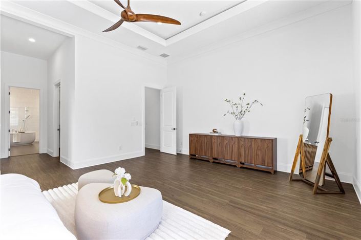 Image No.20-5 Bed House for sale