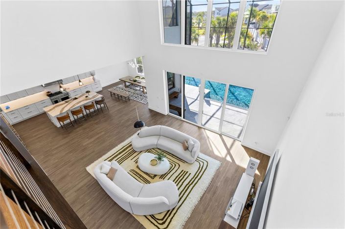 Image No.35-5 Bed House for sale