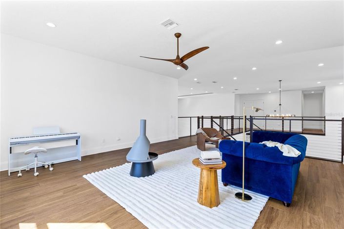 Image No.36-5 Bed House for sale