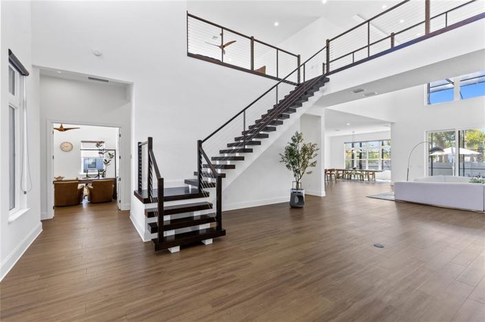 Image No.5-5 Bed House for sale