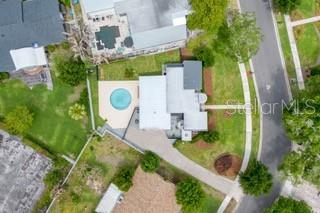 Image No.2-4 Bed House for sale