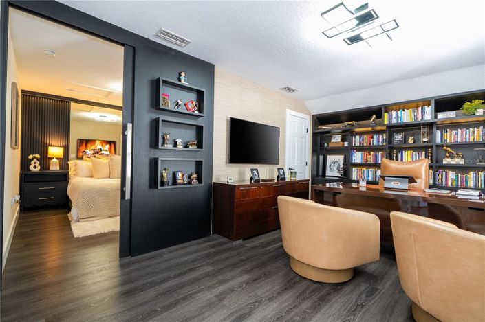 Image No.34-4 Bed House for sale