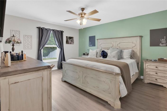 Image No.10-3 Bed House for sale