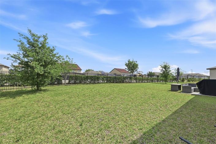 Image No.3-5 Bed House for sale