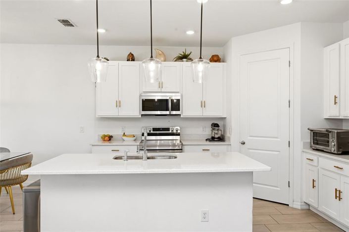 Image No.5-5 Bed House for sale