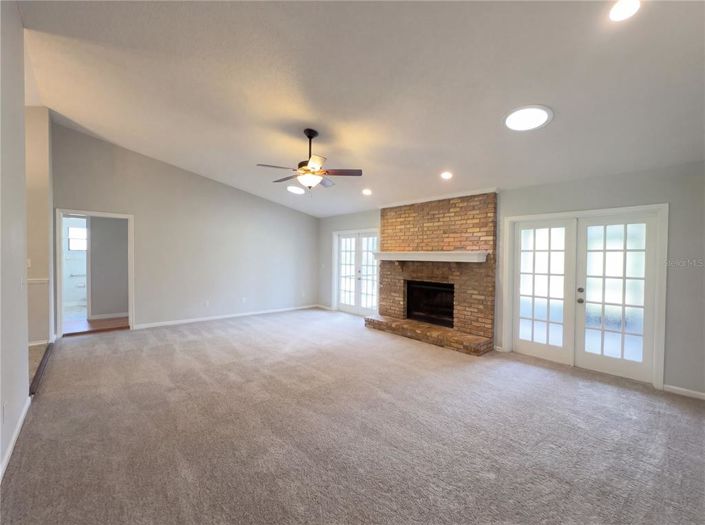 Image No.10-3 Bed House for sale