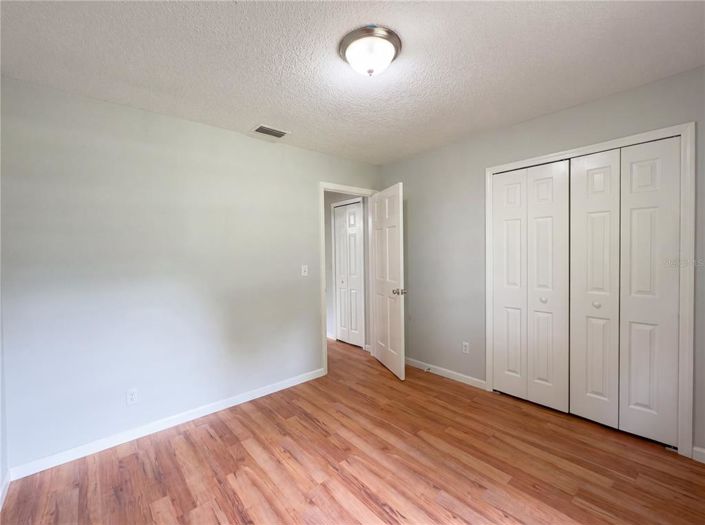 Image No.11-3 Bed House for sale